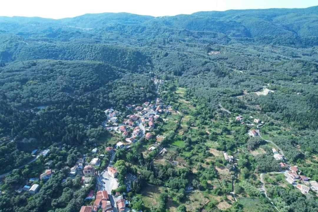 Klimatia Harry'S Retreatゲストハウス エクステリア 写真