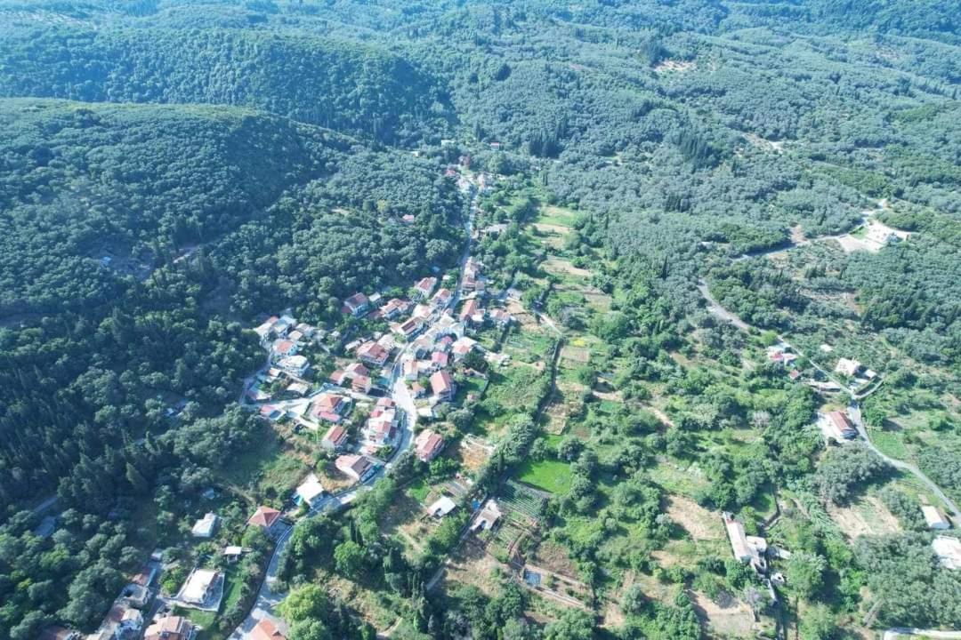 Klimatia Harry'S Retreatゲストハウス エクステリア 写真