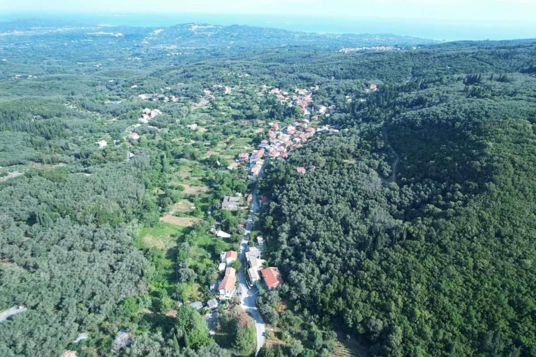 Klimatia Harry'S Retreatゲストハウス エクステリア 写真