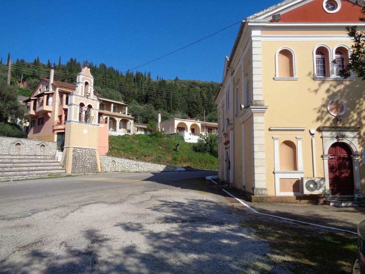 Klimatia Harry'S Retreatゲストハウス エクステリア 写真